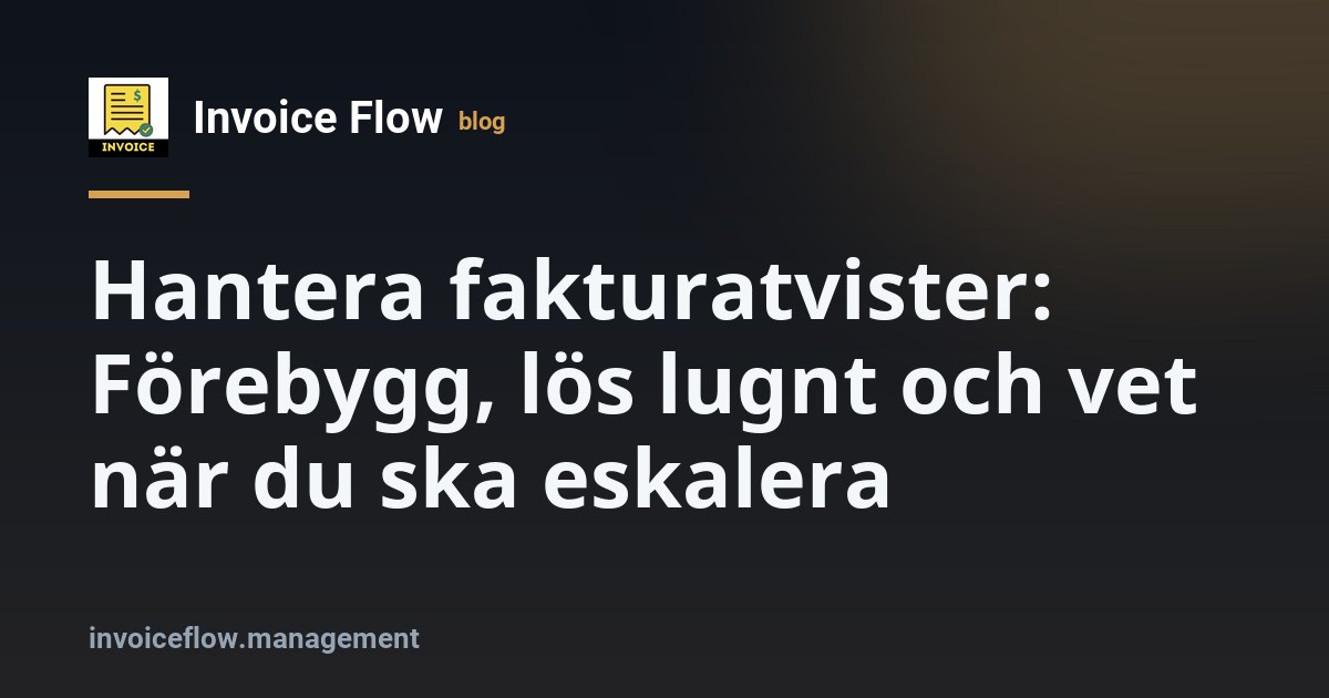 Två personer som lugnt jämför en faktura på en telefon med en signerad offert vid ett bord