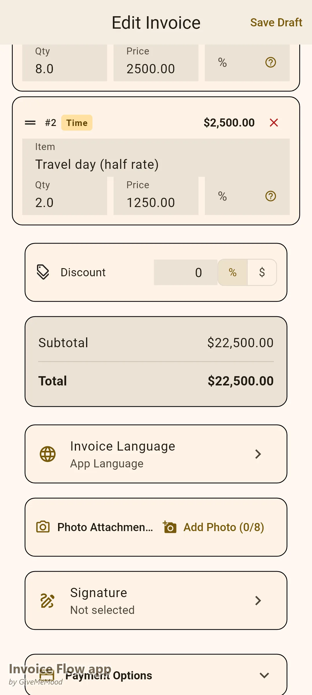 Invoice Flow app-fakturaeditor med linjeposter for konsulentdagshonorarer — 8 dage à 2.500 dollars plus rejsedage til halv sats, i alt 22.500 dollars