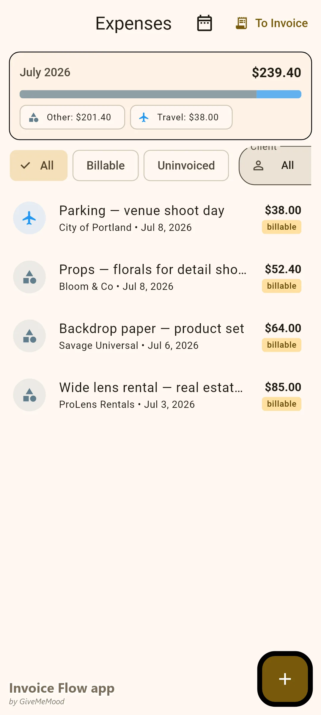 Sledování výdajů fotografa v aplikaci Invoice Flow — parkování u místa konání, květiny pro detailní záběry, papír na pozadí a zapůjčení objektivu označené jako fakturovatelné