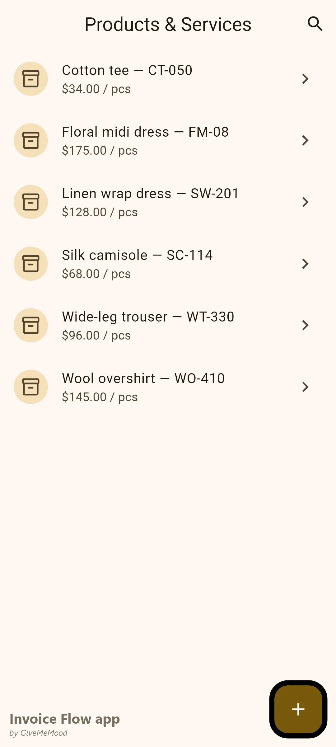 의류 부티크의 Invoice Flow app 상품 화면 — 스타일 코드와 추적되는 재고 수량 및 재고 부족 임계값이 있는 드레스, 상의, 바지